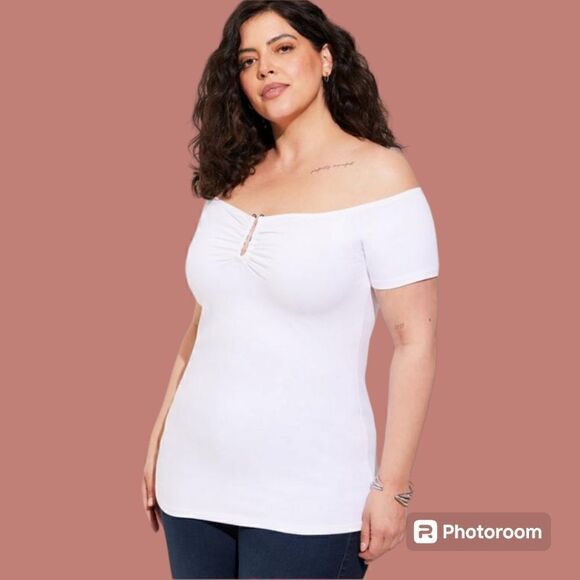 6X 30W Torrid White Foxy U Bar Off Shoulder Short Sleeve Top Stretch Plussize fi - Picture 1 of 7